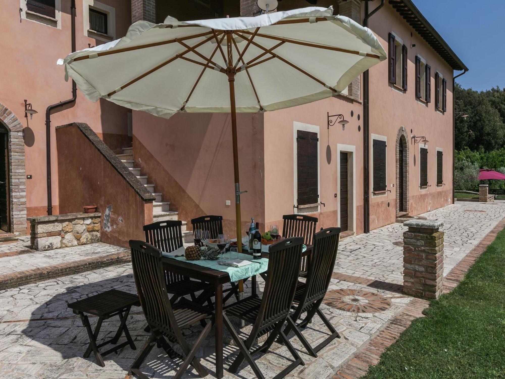 Elegant Apartment Only 1 Hour From Rome Narni Eksteriør bilde